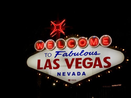 Homeschoolers homeschooling family travel adventure things to do with kids teens las vegas nevada las vegas strip welcome to fabulous las vegas sign national register of historic places kid friendly vegas vegas baby vegas with kids spgfan smiles per gallon
