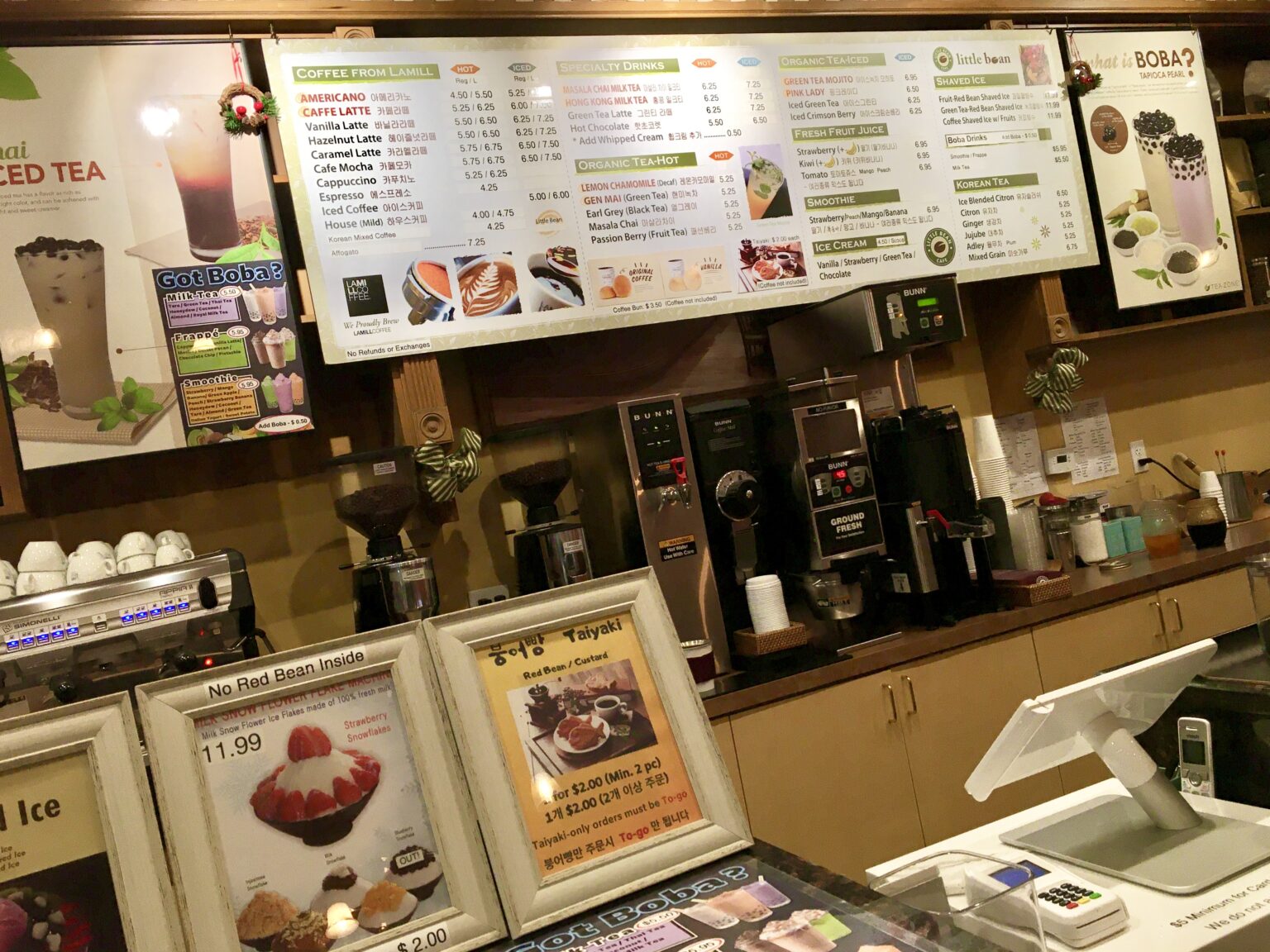 Boba Tea at Little Bean Cafe Koreatown Galleria Los Angeles