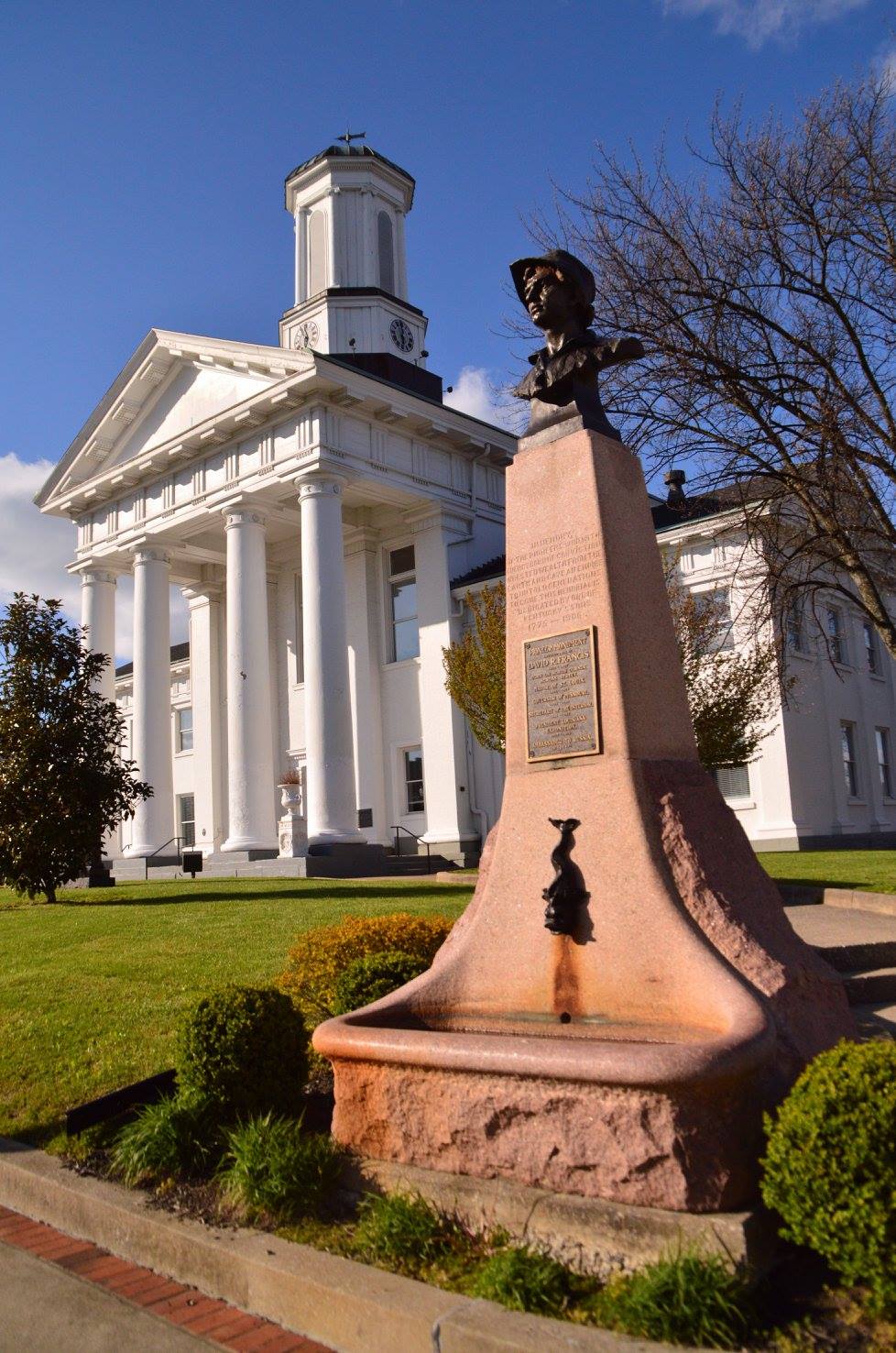 Historic Downtown Richmond Richmond, Kentucky 04/09/2016 SPG Family Adventure Network